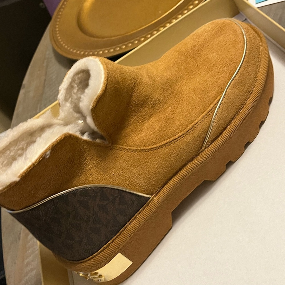 Brand new never worn in the box Micahel Kors Bootie